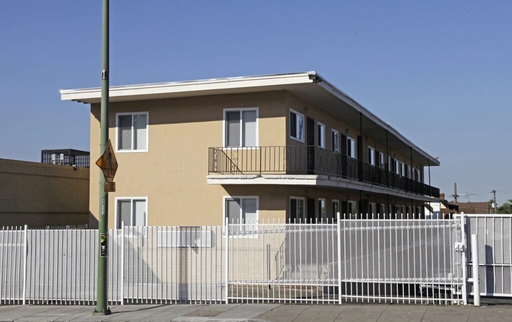 MacArthur Park Apartments, 7975 MacArthur Blvd, Oakland