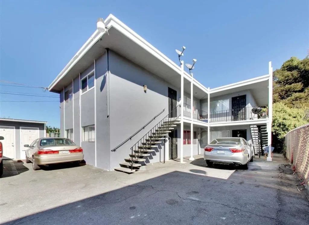 9838 Holly St, Oakland